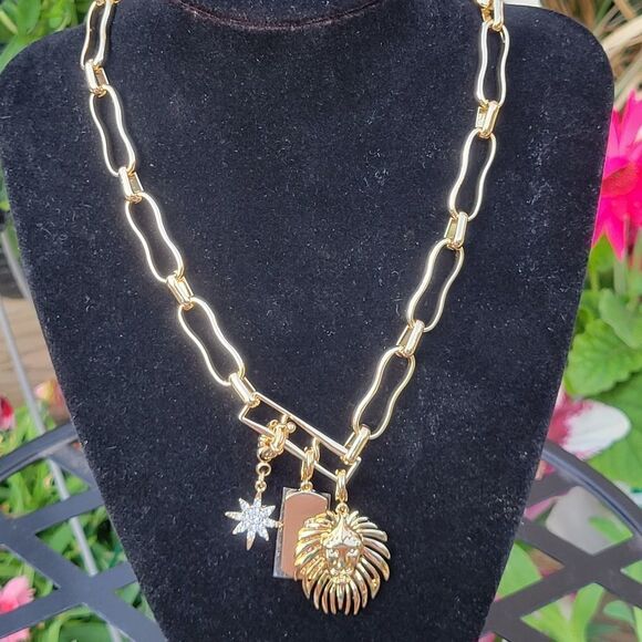 Open Edit Necklace - Picture 2 of 16